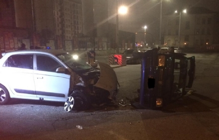 MONCALIERI - Incidente nella notte in corso Roma: cinque feriti