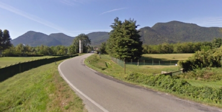 SANGANO - Auto pirata danneggia due auto e poi si dà alla fuga