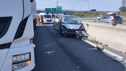 NICHELINO - Doppio incidente in tangenziale, traffico in tilt