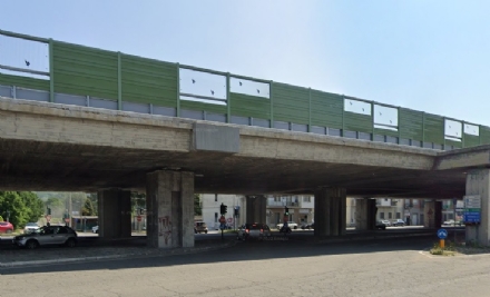MONCALIERI - Settimana di lavori sotto la sopraelevata della tangenziale: attenzione a code e traffico