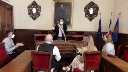 MONCALIERI - Un messaggio di speranza: in Comune ripartono i matrimoni