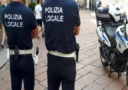 VIRUS - La Regione stabilisce che tutta la polizia locale deve stare sulle strade