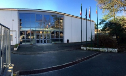TROFARELLO - Covid: la scuola media Leopardi chiusa fino a domani