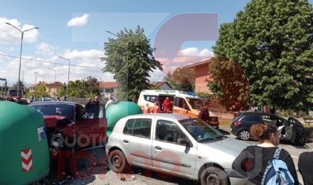 CANDIOLO - Terribile incidente vicino al passaggio a livello: due automobilisti feriti - FOTO