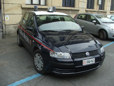 MONCALIERI - Ladri in azione portano via il fondo cassa della cartoleria