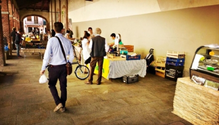 PIOSSASCO - Un bando per i posti al mercato dei Produttori. Il Comune: 'Non verrà chiuso'
