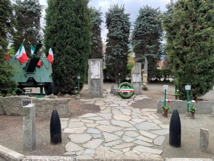 BRUINO - Rubata la bandiera della Pace nel parco della Rimembranza