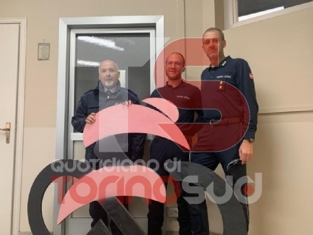 CANDIOLO - Come due anni fa viene rubata la bicicletta stilizzata per il Giro d'Italia: la polizia locale la ritrova