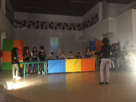 BEINASCO - Classi senza aula: la scuola come un laboratorio permanente di ricerca
