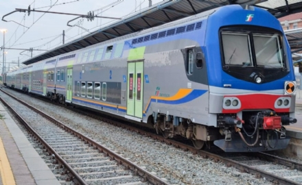 CARMAGNOLA - Treno investe una persona: traffico sospeso sulla linea Torino-Fossano