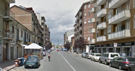MONCALIERI - Borgo san Pietro scende in strada per sicurezza e abbandono rifiuti