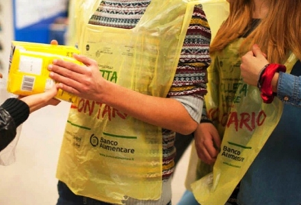 MONCALIERI - Accordo con il banco alimentare per aiutare chi è in quarantena