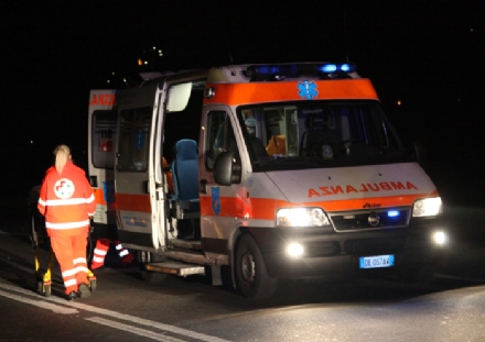 NICHELINO - Addetto alla sicurezza ferito con un coltello in sala giochi