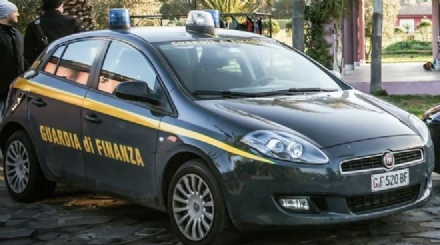 MONCALIERI - Controlli a tappeto della Guardia di Finanza: denunciato un albanese