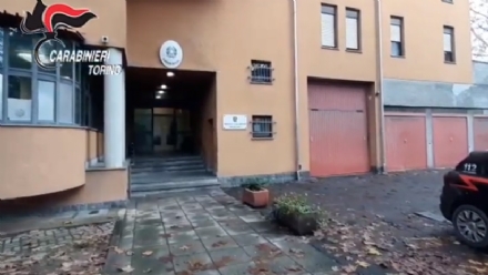 NICHELINO - Avvicinata da un connazionale e poi sequestrata: la liberano i carabinieri