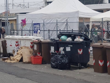 MONCALIERI - Disagi in diverse borgate per i disservizi della raccolta rifiuti