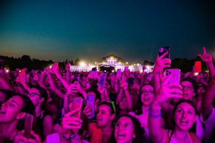 STUPINIGI - Nel Parco della Palazzina di Caccia la magia della musica dal vivo per 40mila - FOTO