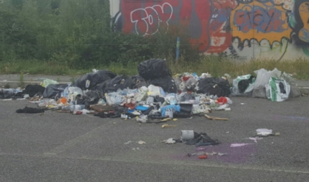 NICHELINO - Ancora abbandoni di rifiuti, in zona industriale Vernea nuova discarica