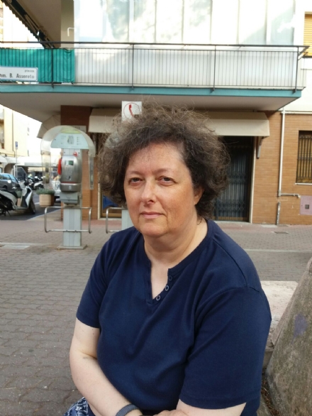 MONCALIERI - Domani i funerali della maestra Stefania Consavella, l'insegnante che aiutava i bambini