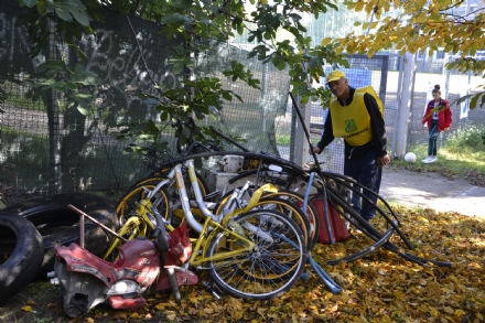 TROFARELLO - Domenica si organizza la giornata per pulire la città