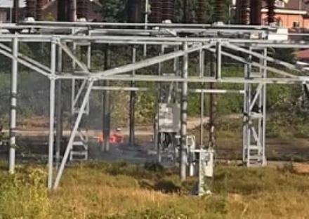 NICHELINO - Il caldo fa esplodere una valvola della centrale elettrica della stazione