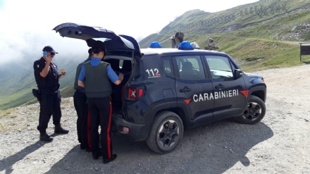 CRONACA - Un 16 enne di Orbassano nella banda che ha rubato e devastato un'auto a Sestriere per noia