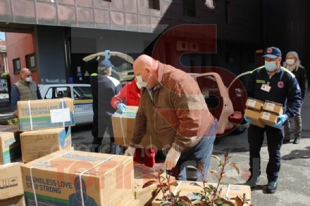 CARMAGNOLA - All'ospedale San Lorenzo arrivano tute e mascherine donate dai comuni del carignanese