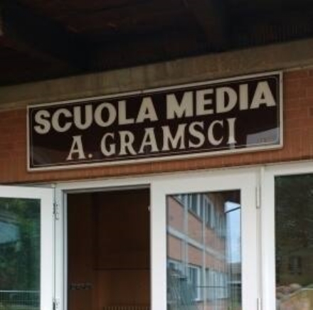 VINOVO - I ragazzi della media Gramsci si sposteranno nella nuova sede a inizio marzo