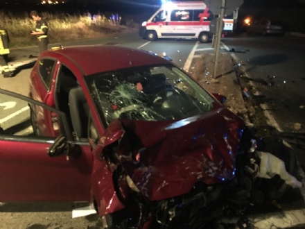ORBASSANO - Quattro feriti nel terribile schianto in via Volvera