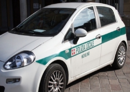 NICHELINO - Incidente all'incrocio col sovrappasso: torna il tema sicurezza sull'intersezione