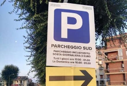 CARMAGNOLA - Parcheggi a pagamento per la Fiera del Peperone: c'è il pass per i residenti