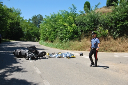 MONCALIERI - Schianto mortale a Pino Torinese, muore un 54enne di Moncalieri