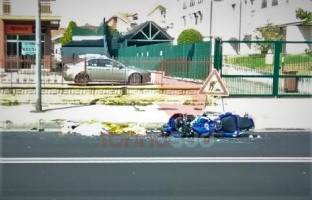 MONCALIERI - Incidente mortale: giovane motociclista perde la vita in strada Carignano - FOTO