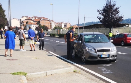 MONCALIERI - Incidente mortale: protestano i residenti della zona