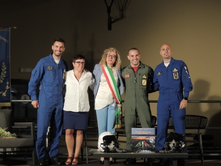 ORBASSANO - I piloti delle Frecce Tricolori ospiti nel nuovo Palazzo Comunale - FOTO