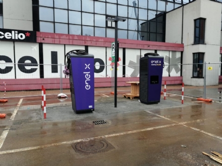 BEINASCO - Alle Fornaci arrivano le colonnine di ricarica elettrica per auto