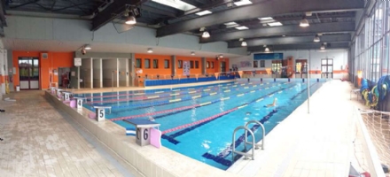CARMAGNOLA - L'inflazione morde anche la piscina: da settembre aumentano i costi su nove corsi