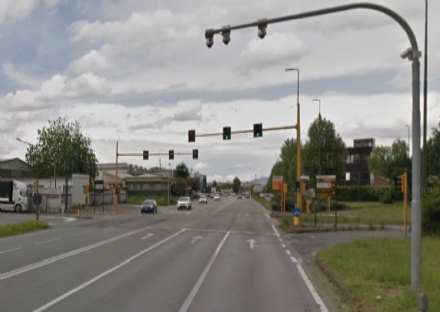 ORBASSANO - Dopo cinque mesi ritorna la telecamera al semaforo di strada Torino