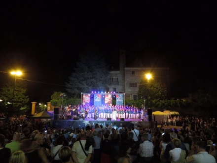 BEINASCO - Grande successo per lo spettacolo di "Gospel sotto le stelle"