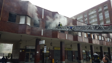 MONCALIERI - Incendio a borgo San Pietro: distrutto un appartamento in corso Roma. Un secondo alloggio danneggiato dal fumo