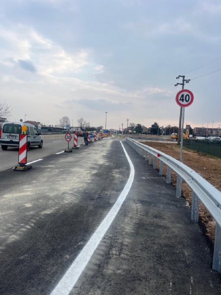 RIVALTA - Bretella di innesto tra via Fenestrelle e la provinciale ancora chiusa: proteste dei residenti