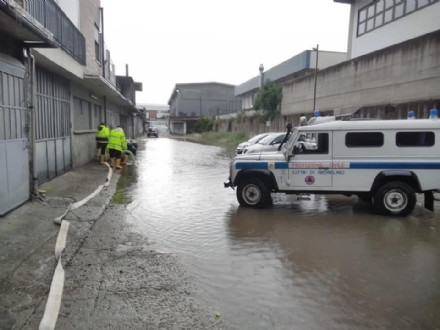 NICHELINO - Decine di interventi per allagamenti a causa del maltempo di ieri. Oggi altre piogge