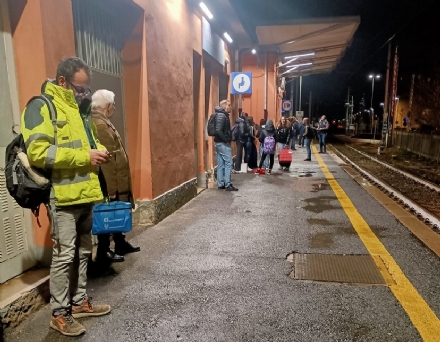 TORINO-PINEROLO - I sindaci protestano in massa per i disservizi: la lettera a Trenitalia