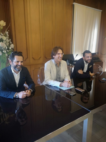 NICHELINO - Michele Pansini è il nuovo assessore e prende subito la tessera Pd