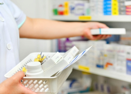 Sicurezza e risparmio: questi gli obiettivi di chi acquista farmaci sul web