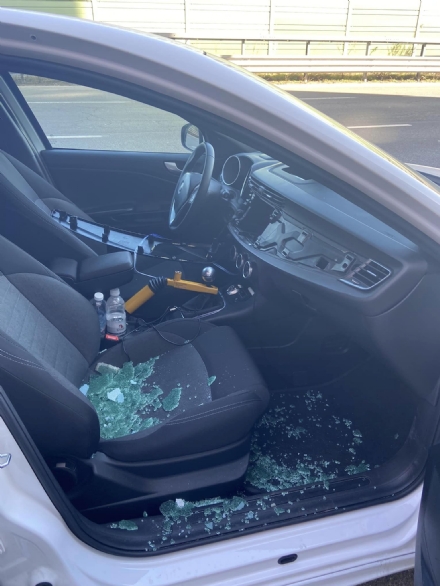 MONCALIERI - Ancora furti e vandalismi ad auto parcheggiate in corso Trieste
