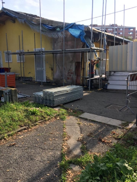 NICHELINO - Via ai lavori del centro di quartiere colpito dall'incendio un anno fa