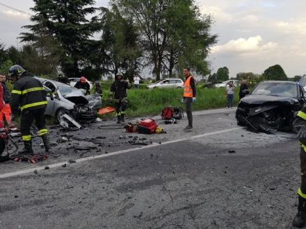 LA LOGGIA - Famiglia sterminata nell'incidente: muoiono padre, madre e figlia - FOTO