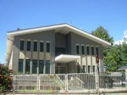 VINOVO  - Nuovi controsoffitti per la scuola Gioanetti