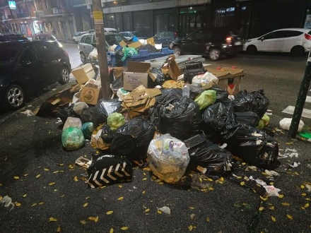 MONCALIERI - Continuano i problemi per la raccolta rifiuti in alcune zone della città